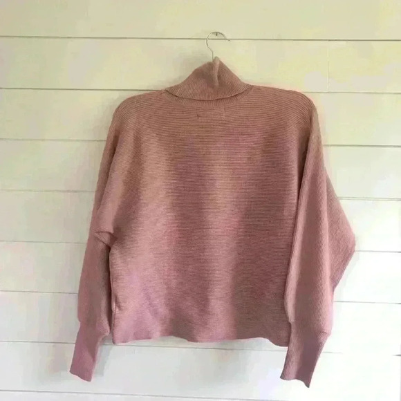 Olive & Oak NWT Turtleneck Ribbed Sweater Winter Blush Size M - Picture 4 of 6